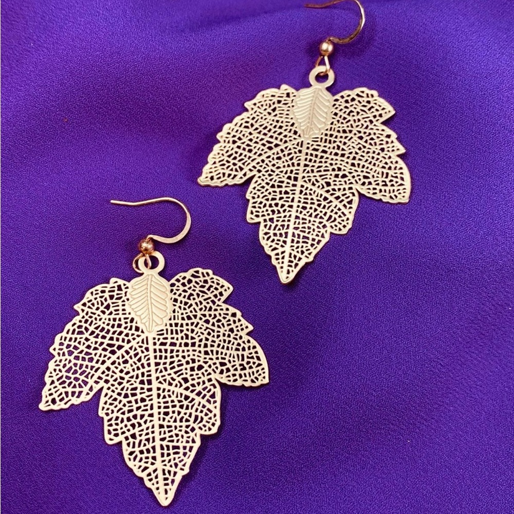 Elegant Gold Leaf Earrings